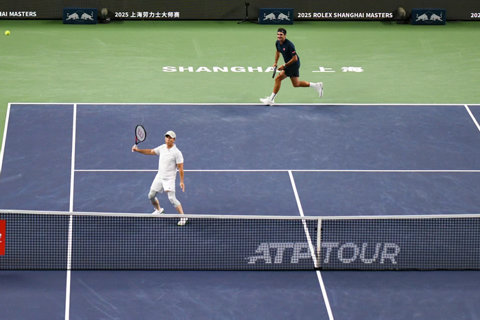 关于意大利网球队横扫法国网球队,费德勒送出助攻的信息 关于意大利网球队横扫法国网球队,费德勒送出助攻的信息