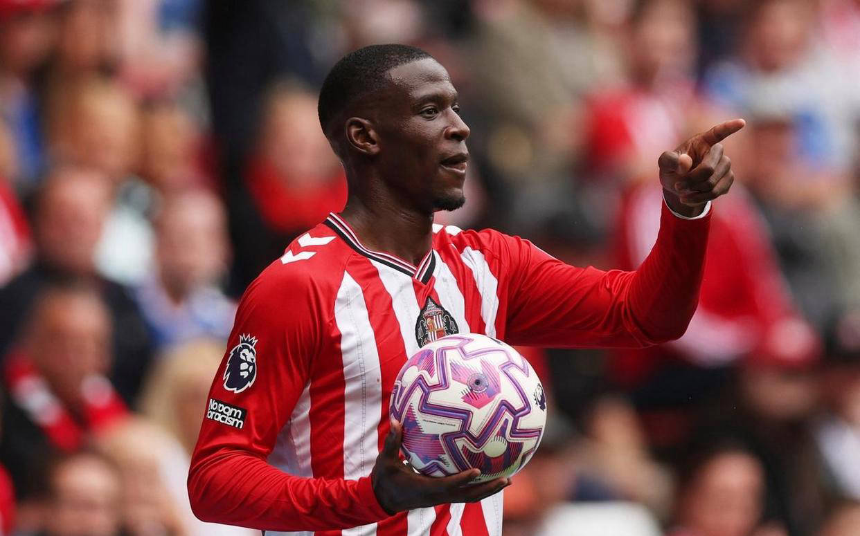 关于阿森纳前锋连续失球,遭到球迷质疑的信息 关于阿森纳前锋连续失球,遭到球迷质疑的信息