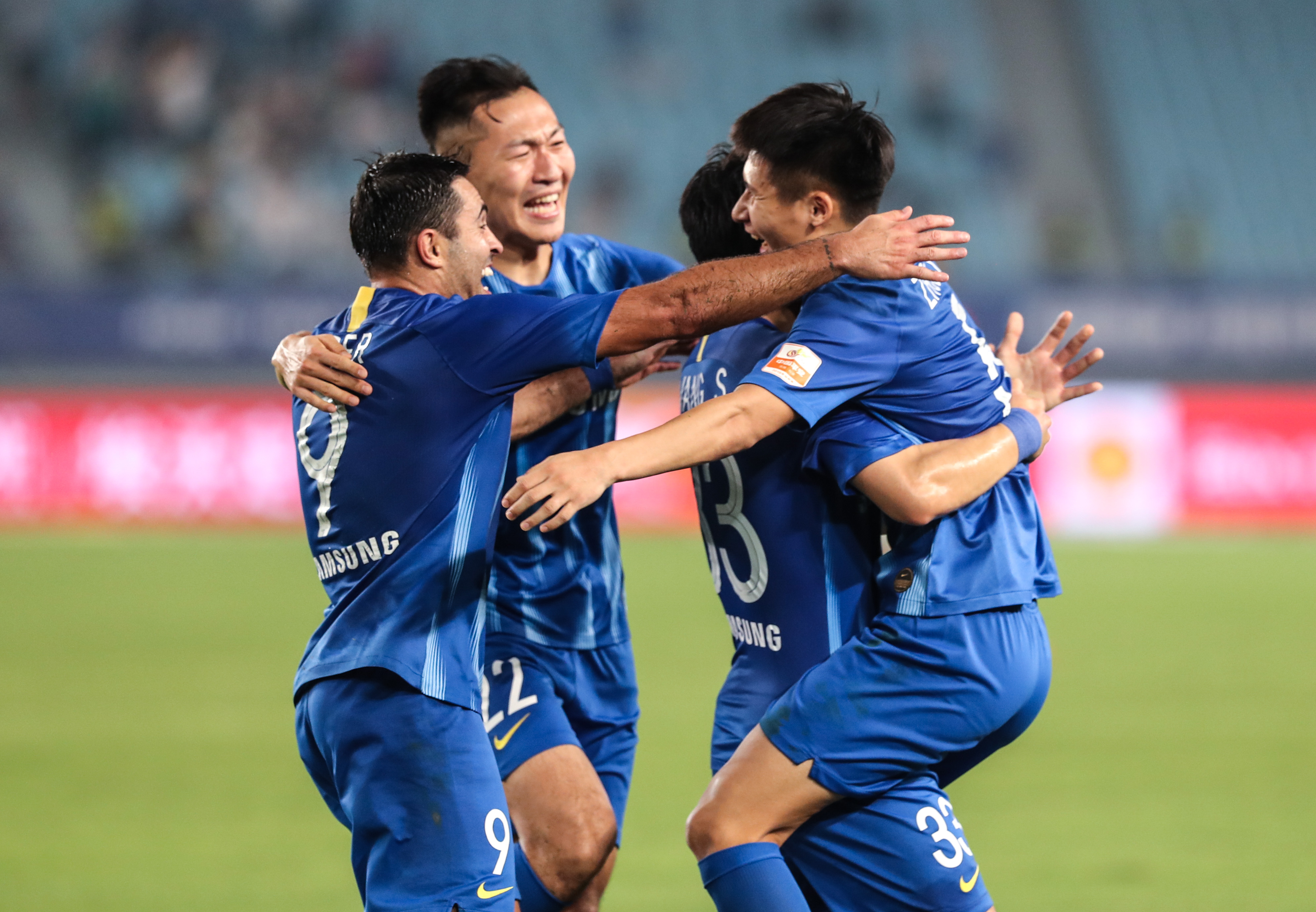 江苏苏宁赛场彰显团队合作,球员默契十足 江苏苏宁赛场彰显团队合作,球员默契十足