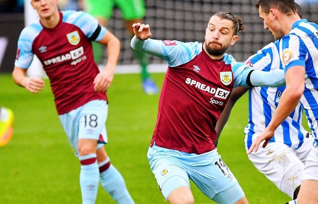 伯恩利主场绝杀富勒姆，领跑积分榜更稳的简单介绍