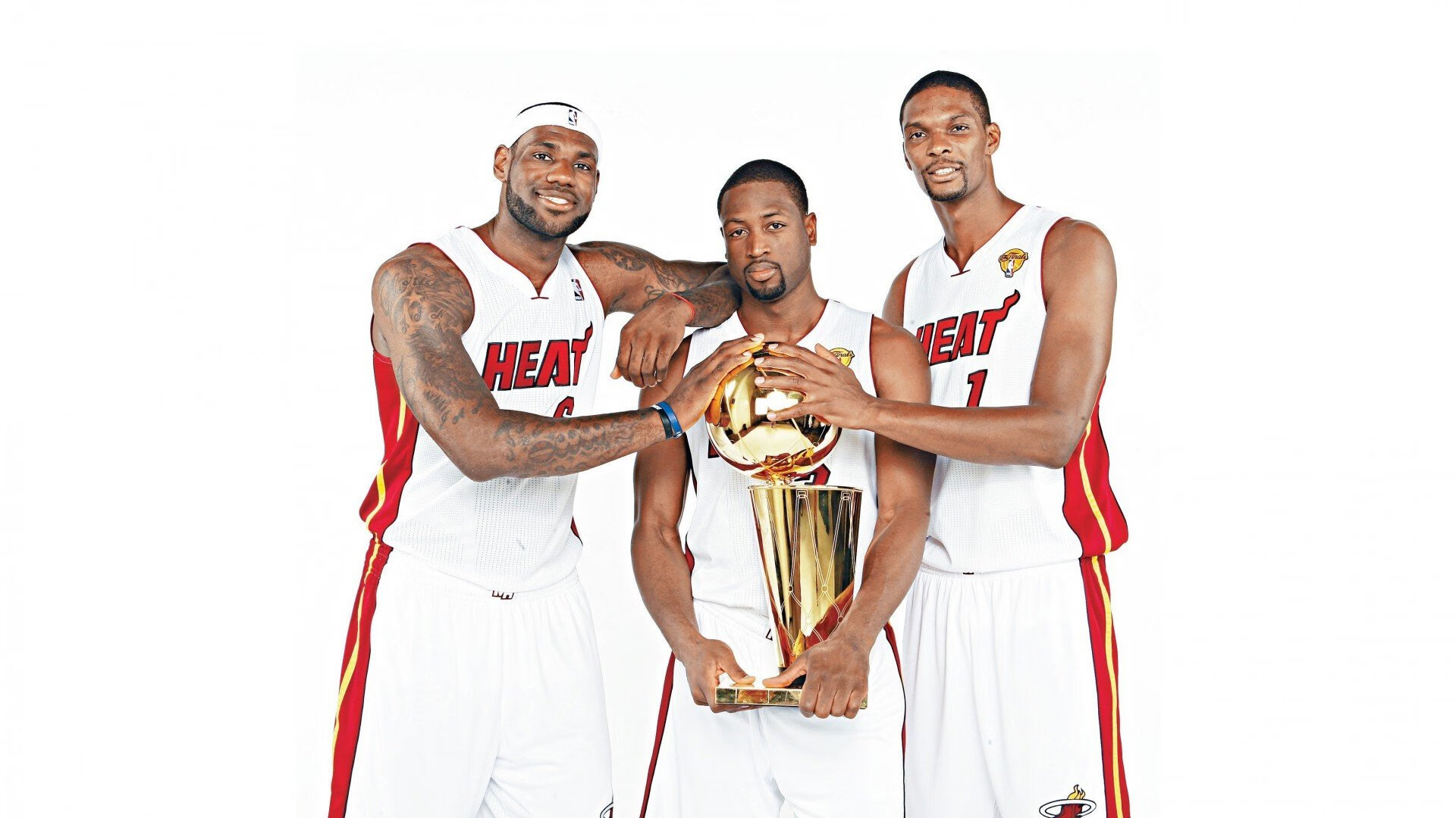 绿茵场与硬木地板的交响，当拜仁轻取皇家社会，NBA总决赛战火正燃